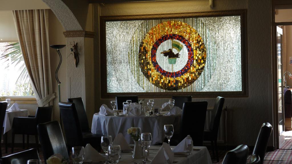 Symphony Craw'S Nest Hotel アンストラザー エクステリア 写真